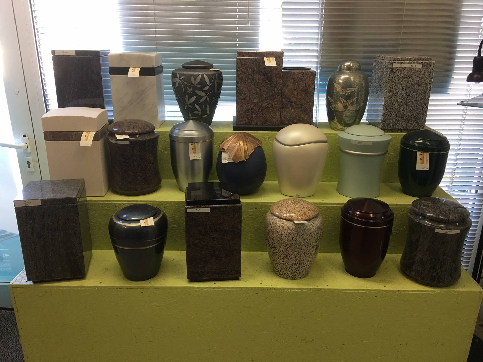 urnes